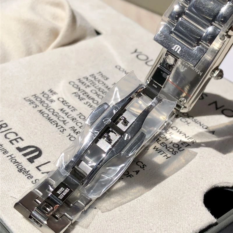 SmoothTexture MAURICE LACROIC Watches 190044