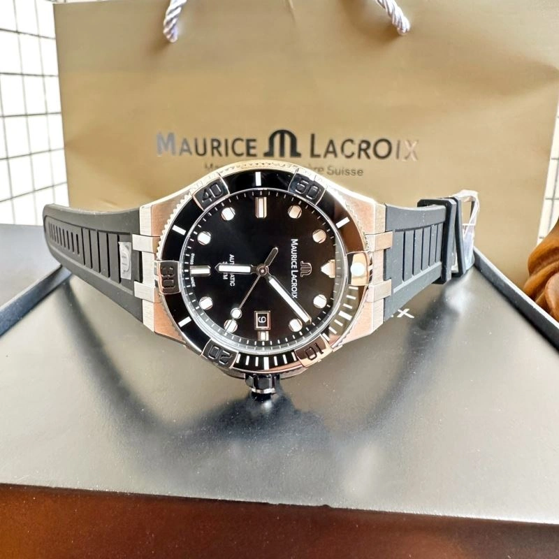 MAURICE LACROIC Watches Attractive 190021