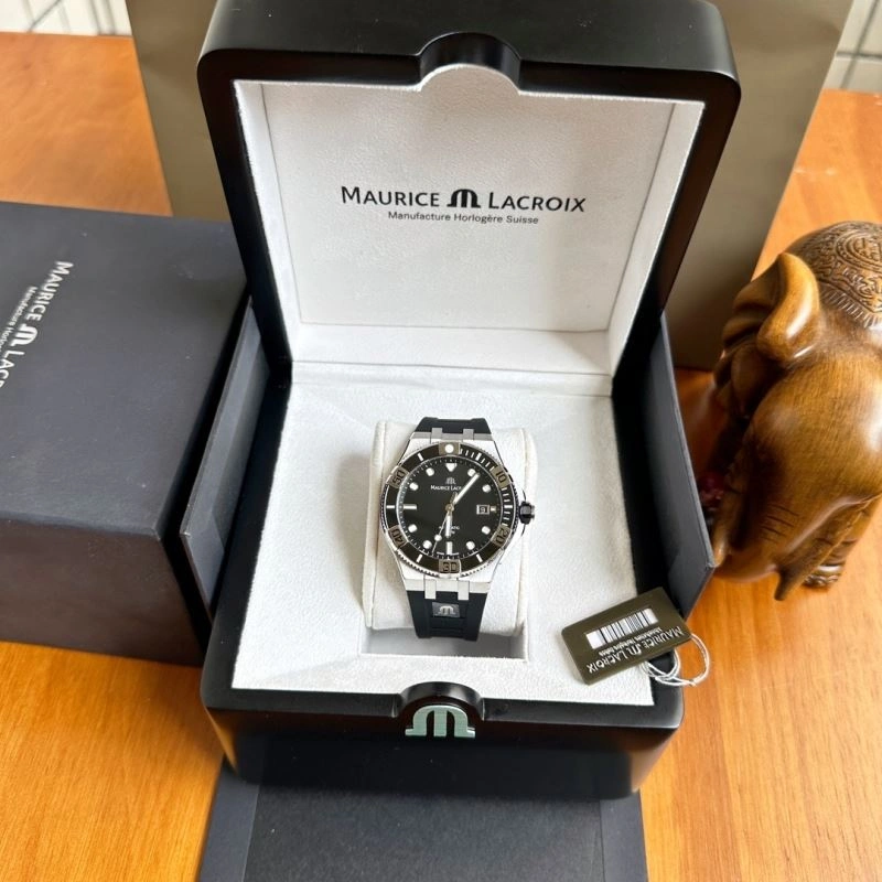 MAURICE LACROIC Watches Attractive 190021