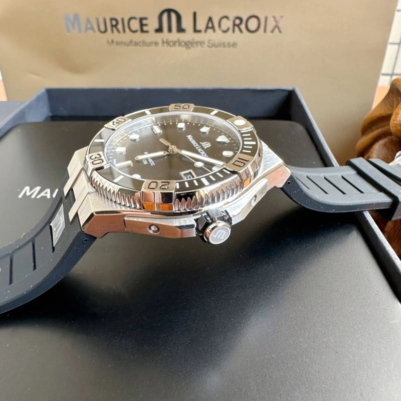 MAURICE LACROIC Watches Attractive 190021