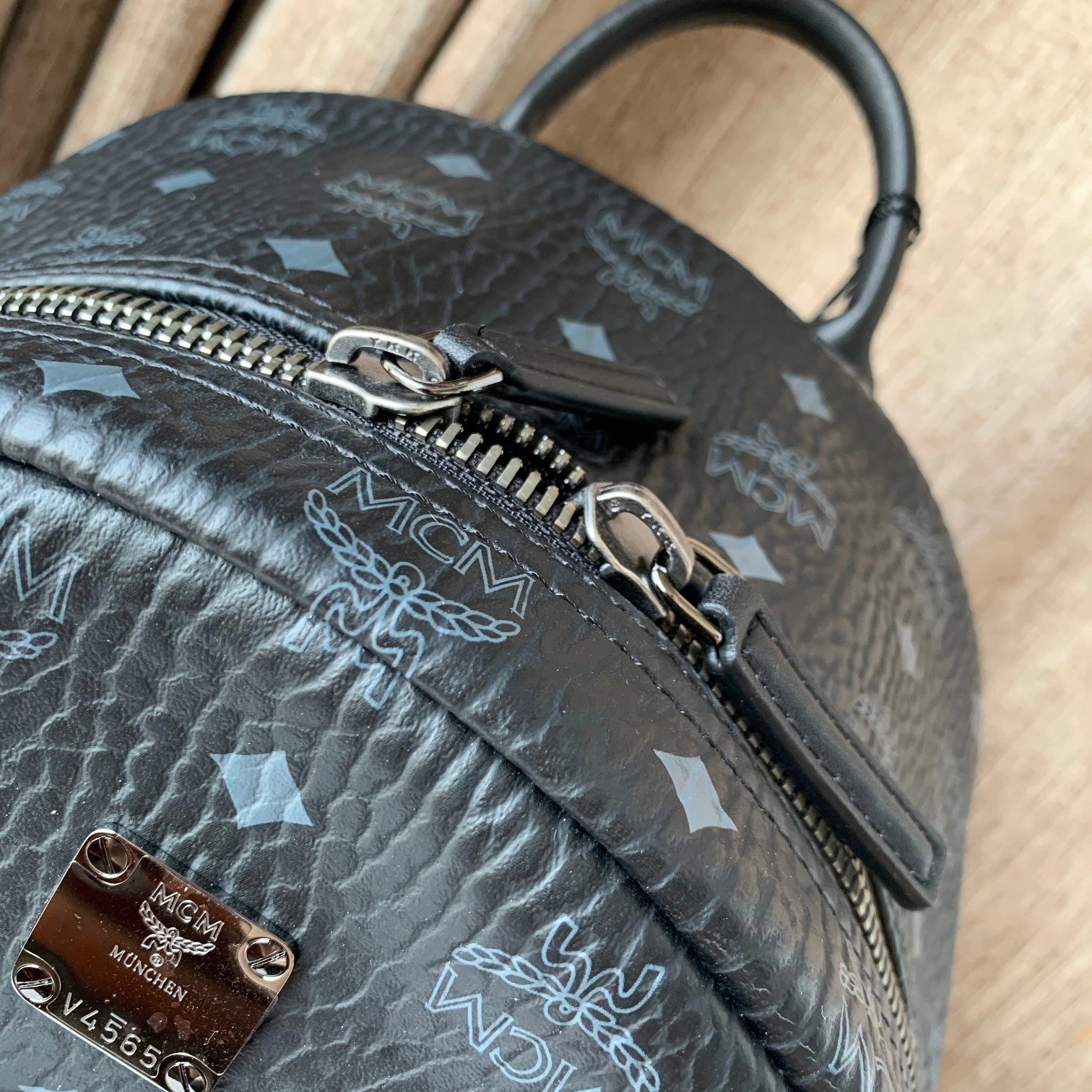 MCM Backpacks FlexibleFit 90536