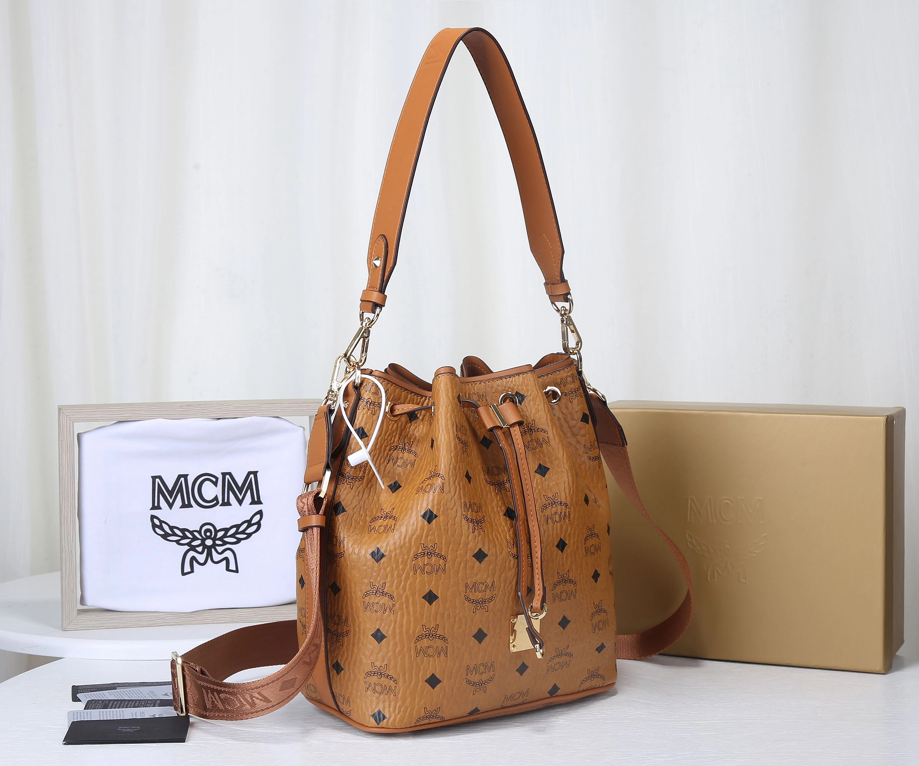 MCM Bucket Bags EasyMatch 90530