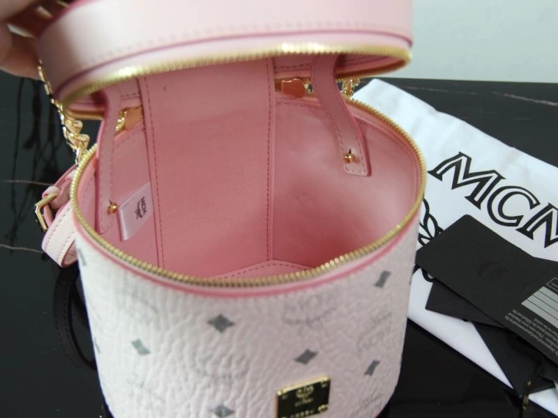 MCM Bucket Bags Supportive 90389