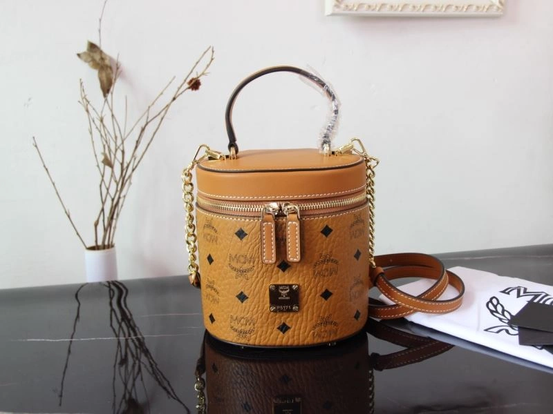 Modern MCM Bucket Bags 90400