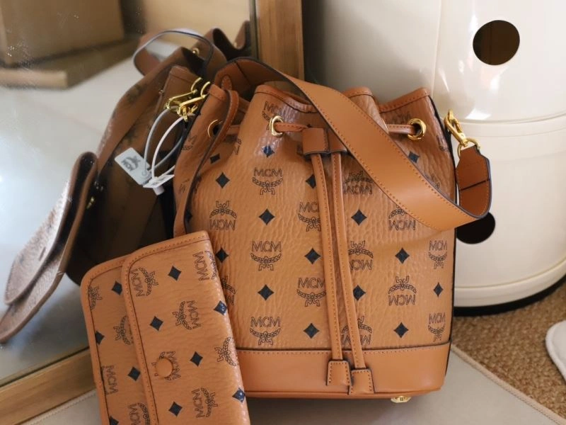 MCM Bucket Bags Minimalist 79001