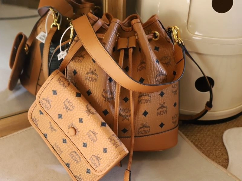 MCM Bucket Bags Minimalist 79001