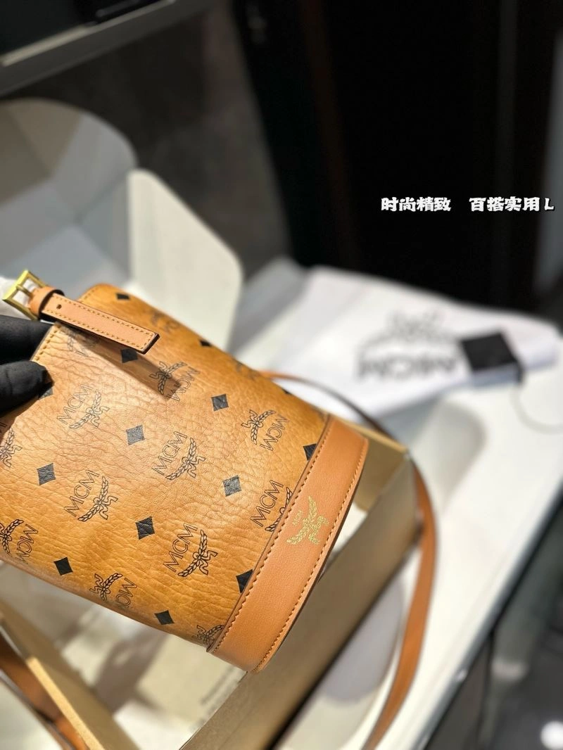 MCM Bucket Bags Refined 85968