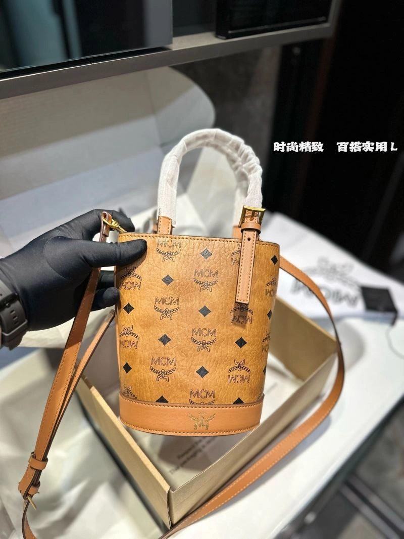 MCM Bucket Bags Refined 85968