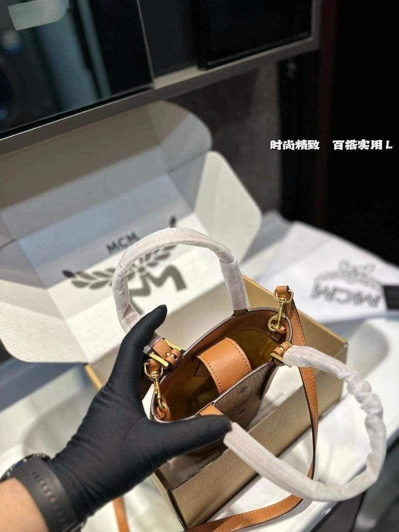 MCM Bucket Bags Refined 85968