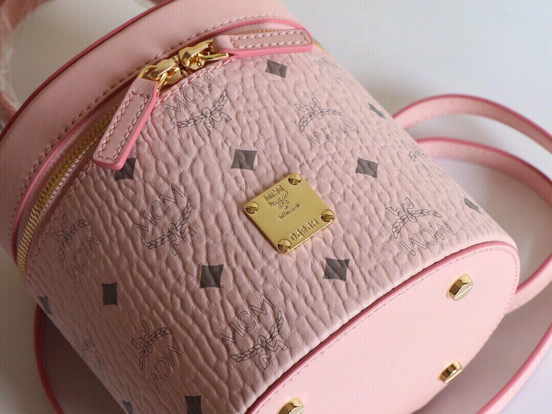 MCM Cosmetic Bags Durable 90525