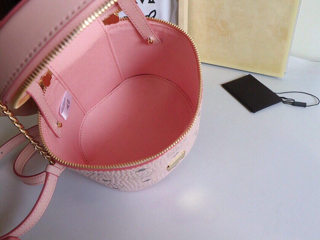 MCM Cosmetic Bags Durable 90525