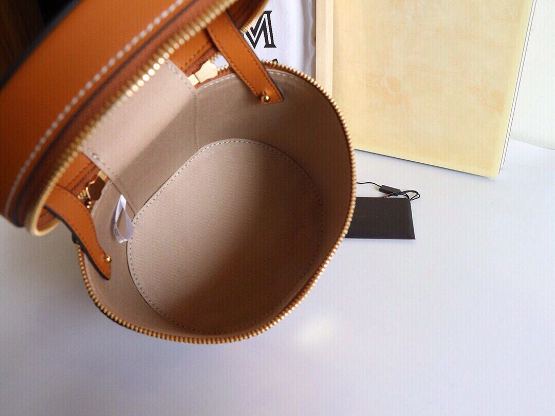 MCM Cosmetic Bags Sophisticated 90523