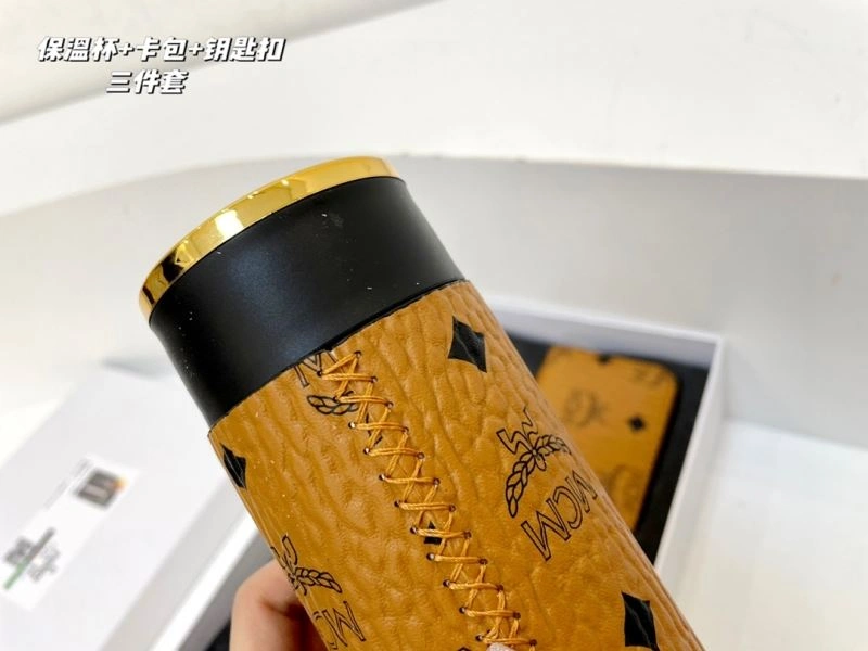 MCM Cups Vibrant 262725