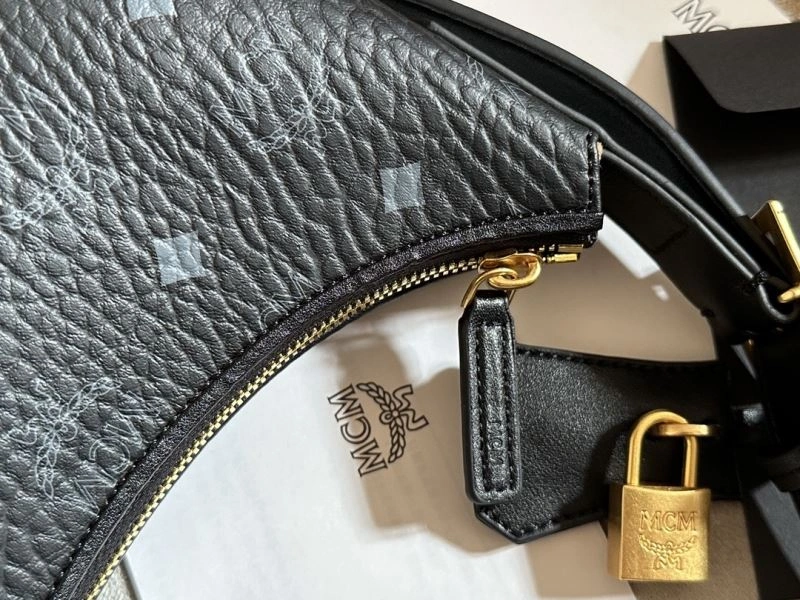 Unique MCM Hobo Bags 89805