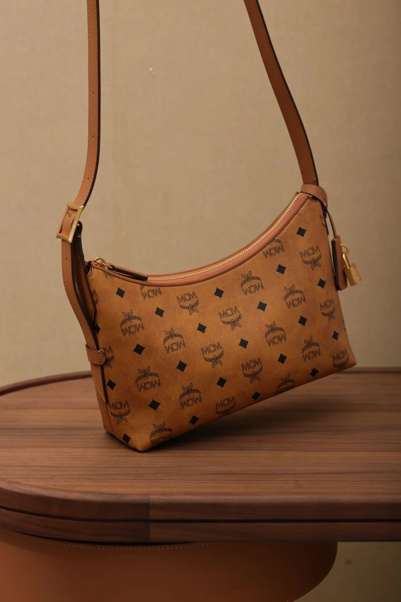 MCM Hobo Bags Thermal 80562