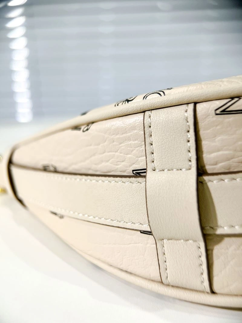 MCM Hobo Bags Comfortable 63824