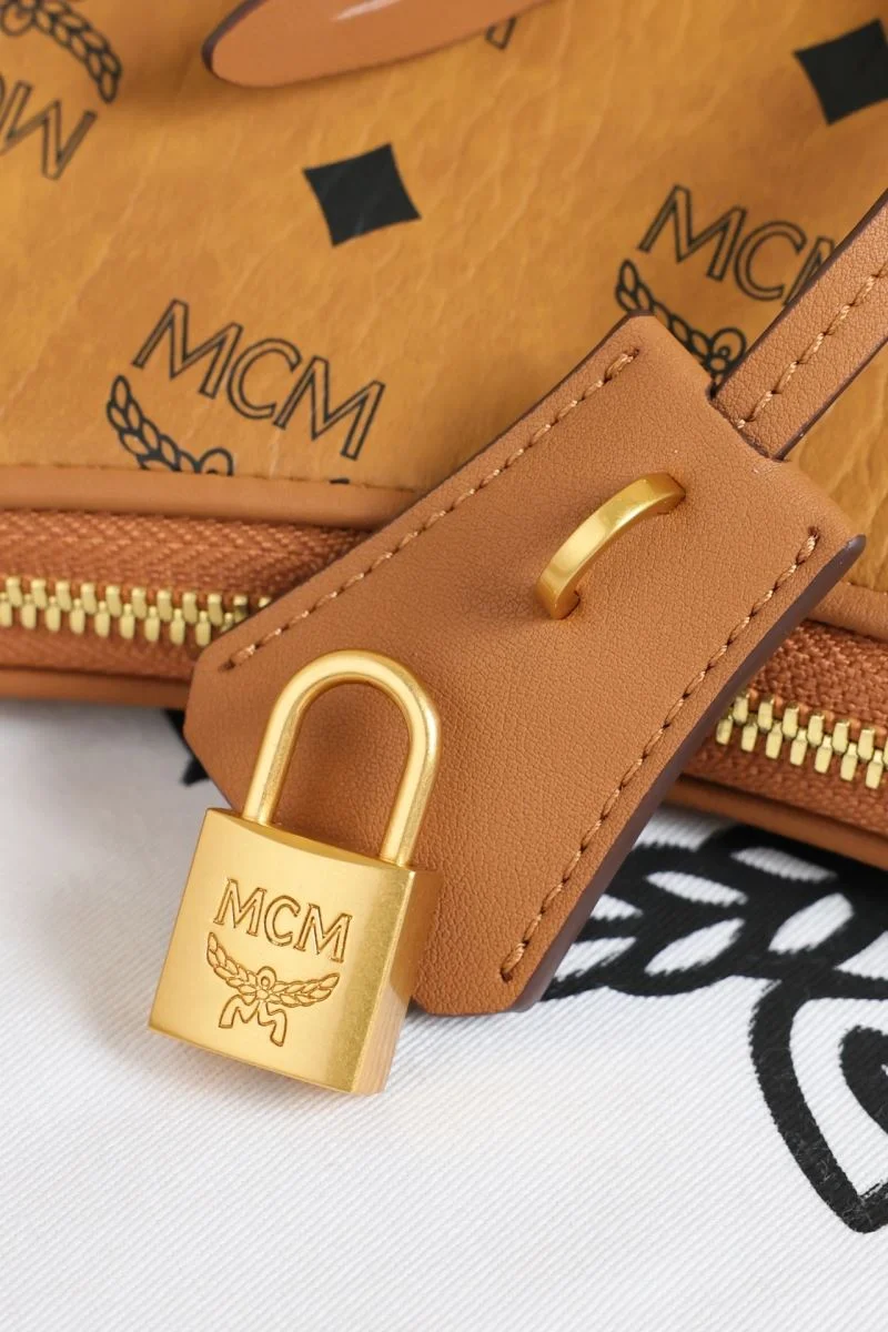 MCM Hobo Bags Chic 45670