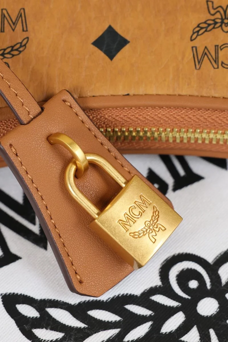 MCM Hobo Bags Chic 45670