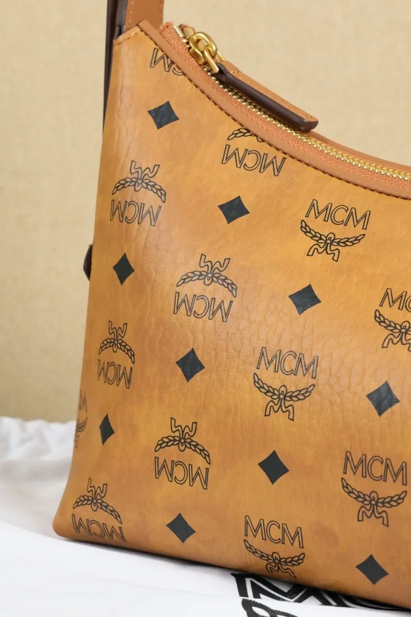 MCM Hobo Bags Chic 45670