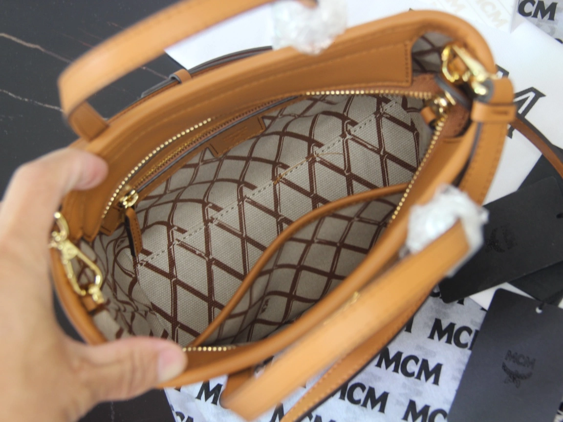 RelaxedFit MCM Pillow Bags 90519