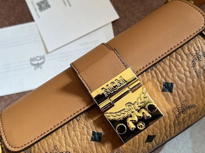 WellDesigned MCM Round Bags 89701