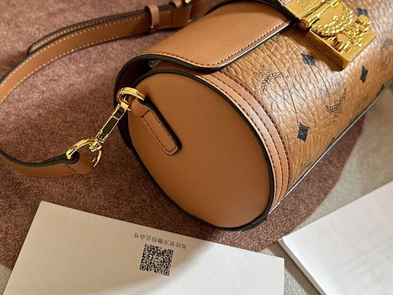 WellDesigned MCM Round Bags 89701