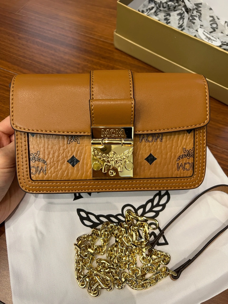MCM Satchel Bags RelaxedFit 90477