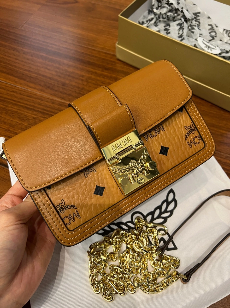 MCM Satchel Bags RelaxedFit 90477