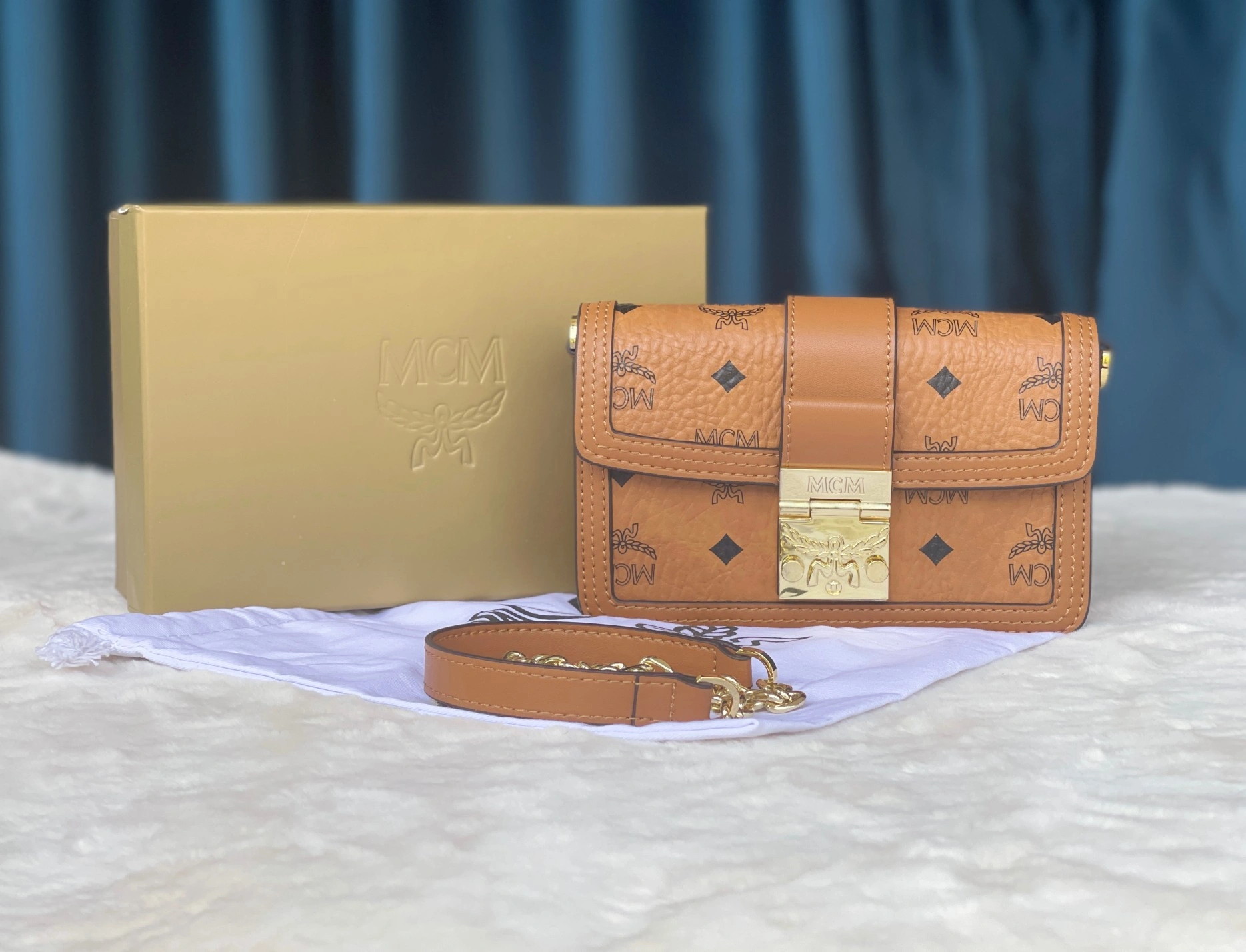 Stylish MCM Satchel Bags 90512