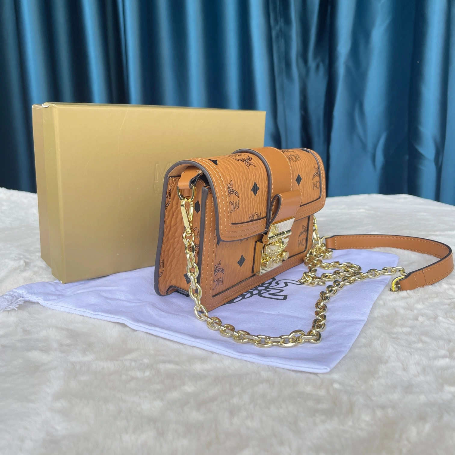 Stylish MCM Satchel Bags 90512