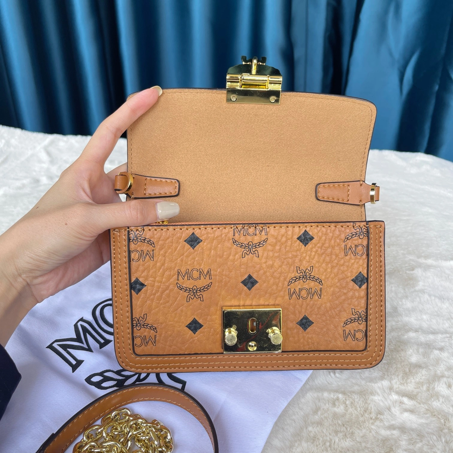 Stylish MCM Satchel Bags 90512