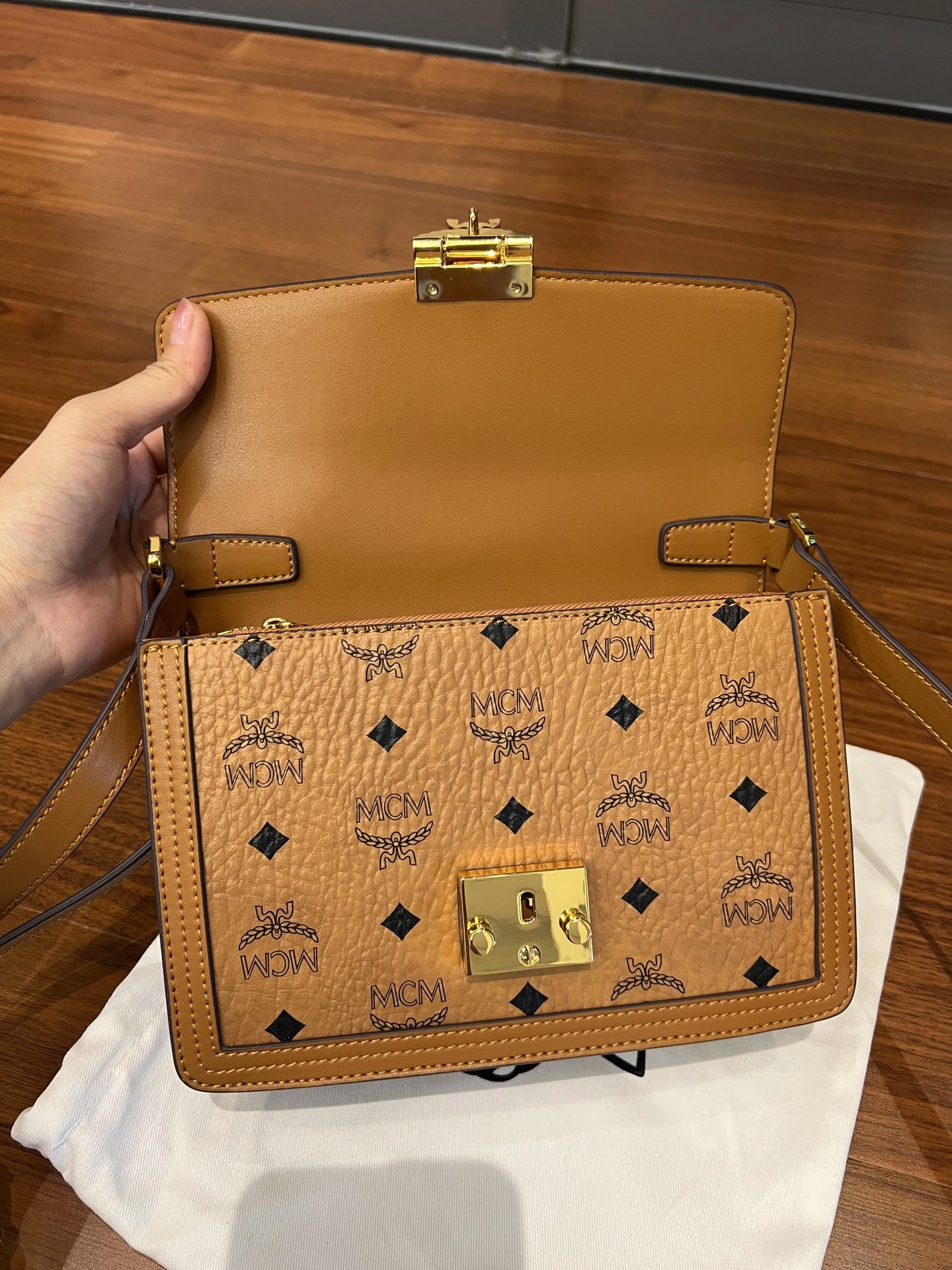 MCM Satchel Bags ZeroBulk 90458