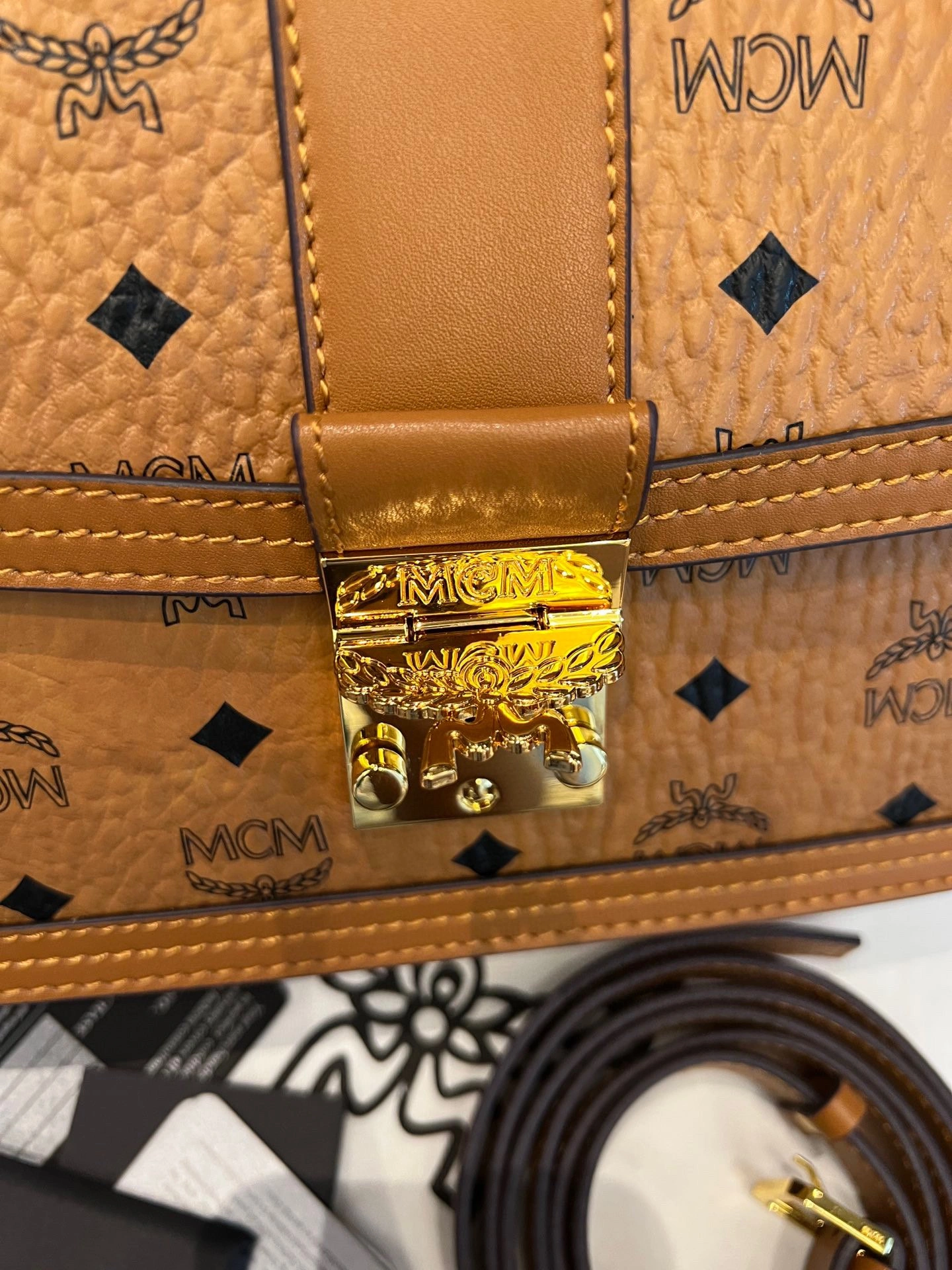 MCM Satchel Bags Chic 79031