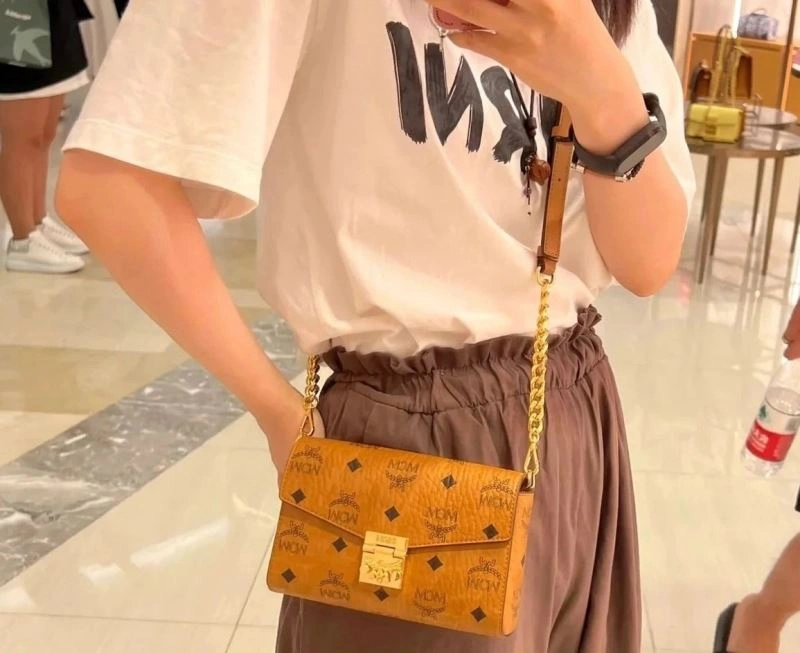 MCM Satchel Bags Stretchable 63882
