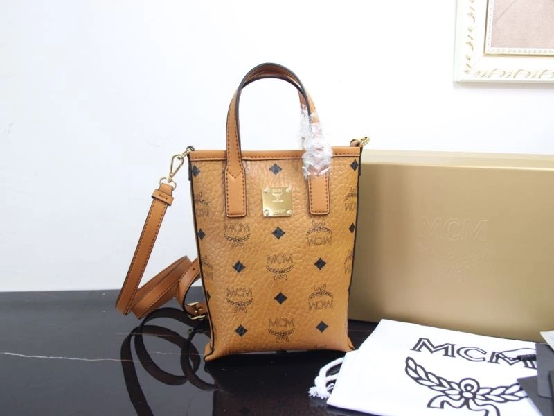 Comfortable MCM Shopping Bags 89678