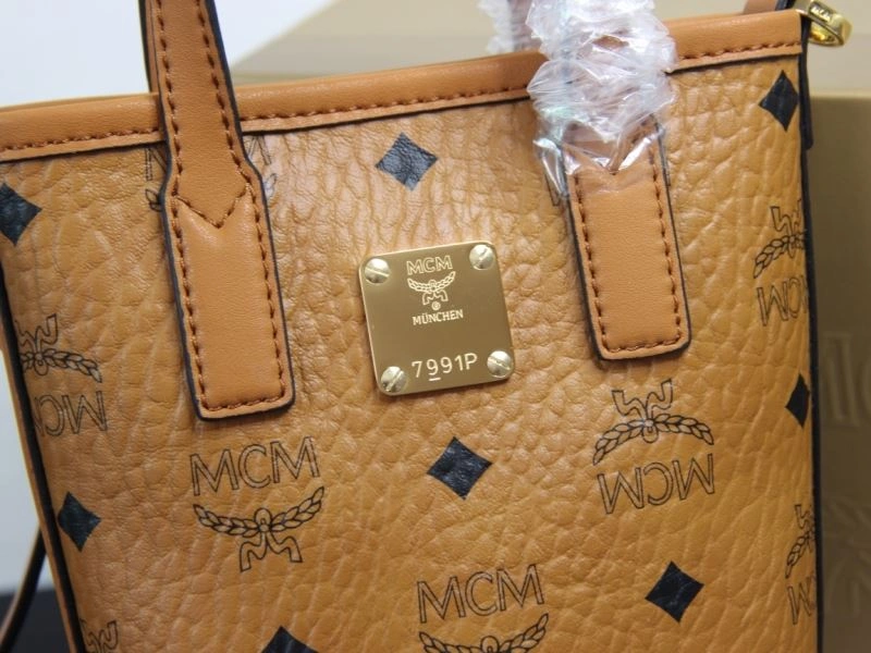 Comfortable MCM Shopping Bags 89678