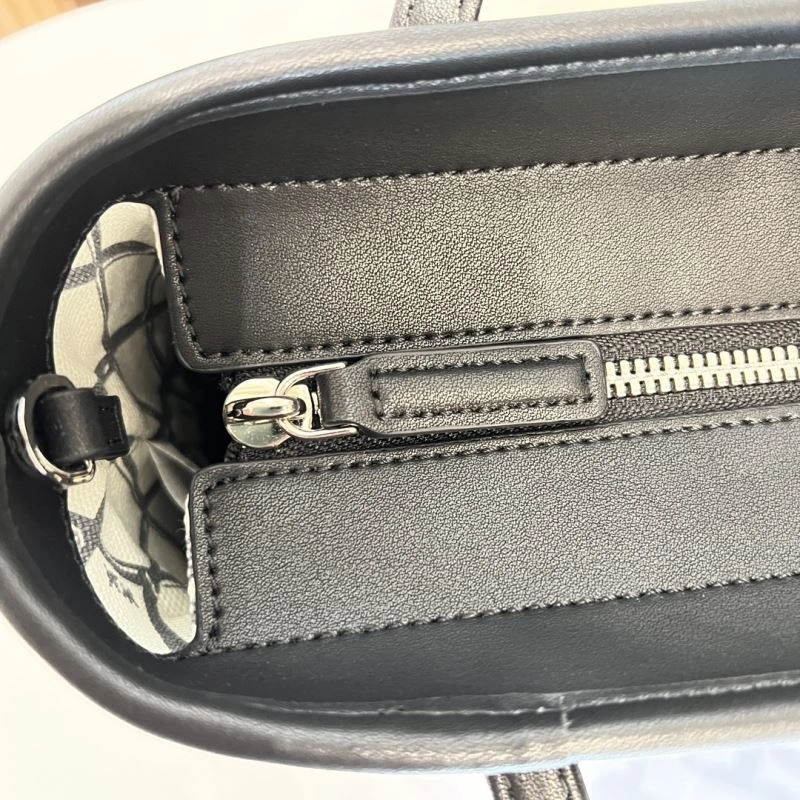 MCM Shopping Bags ZipUp 89676