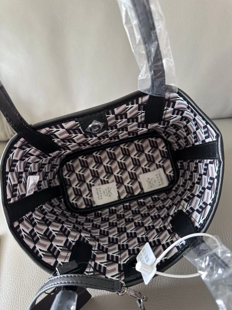 MCM Shopping Bags EasyCare 89734