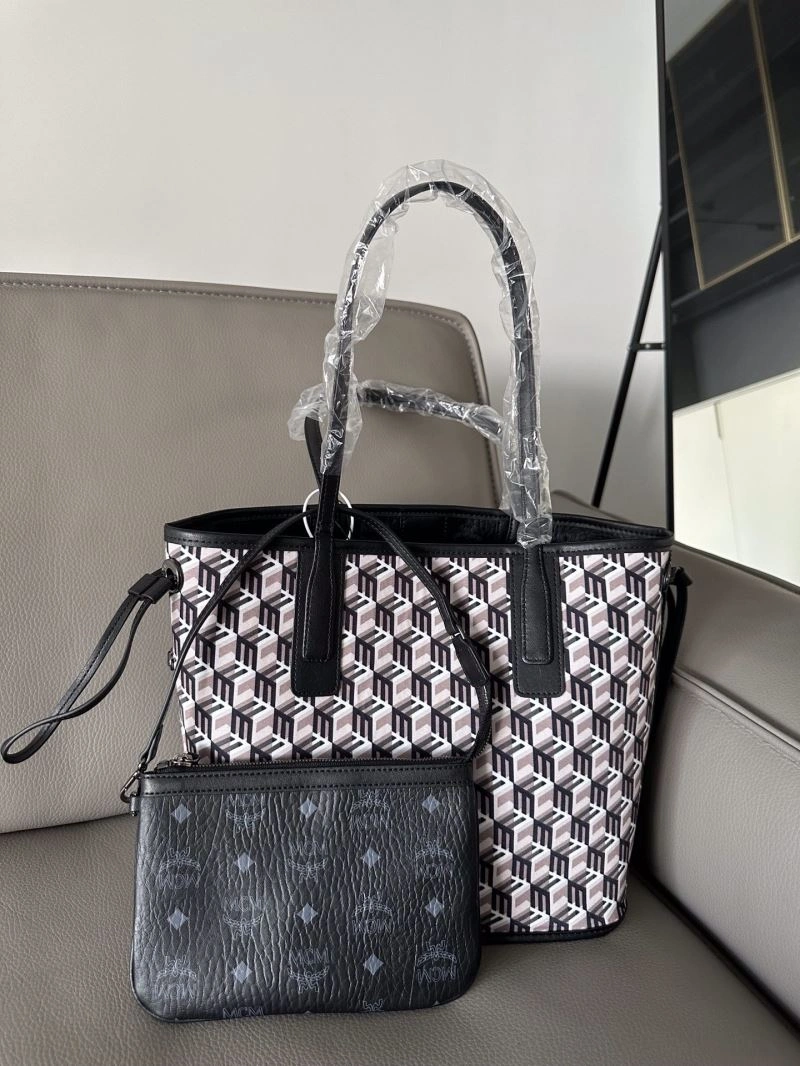 MCM Shopping Bags EyeCatching 89665