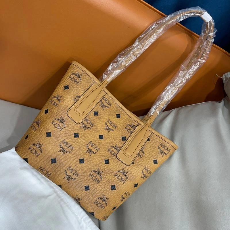 Bright MCM Shopping Bags 89650