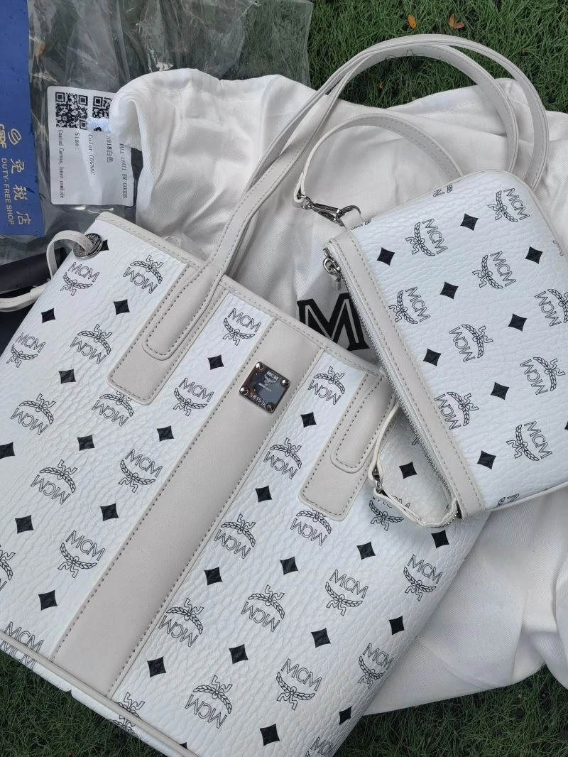Lightweight MCM Shopping Bags 89643