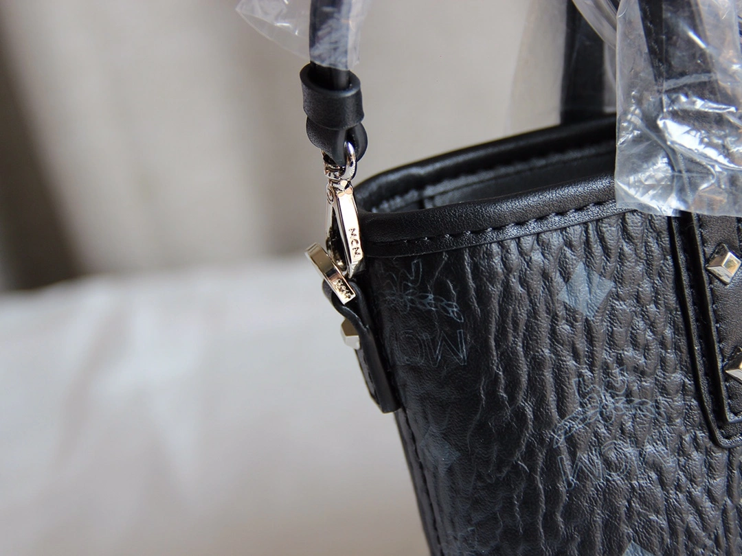 MCM Shopping Bags Sporty 90457