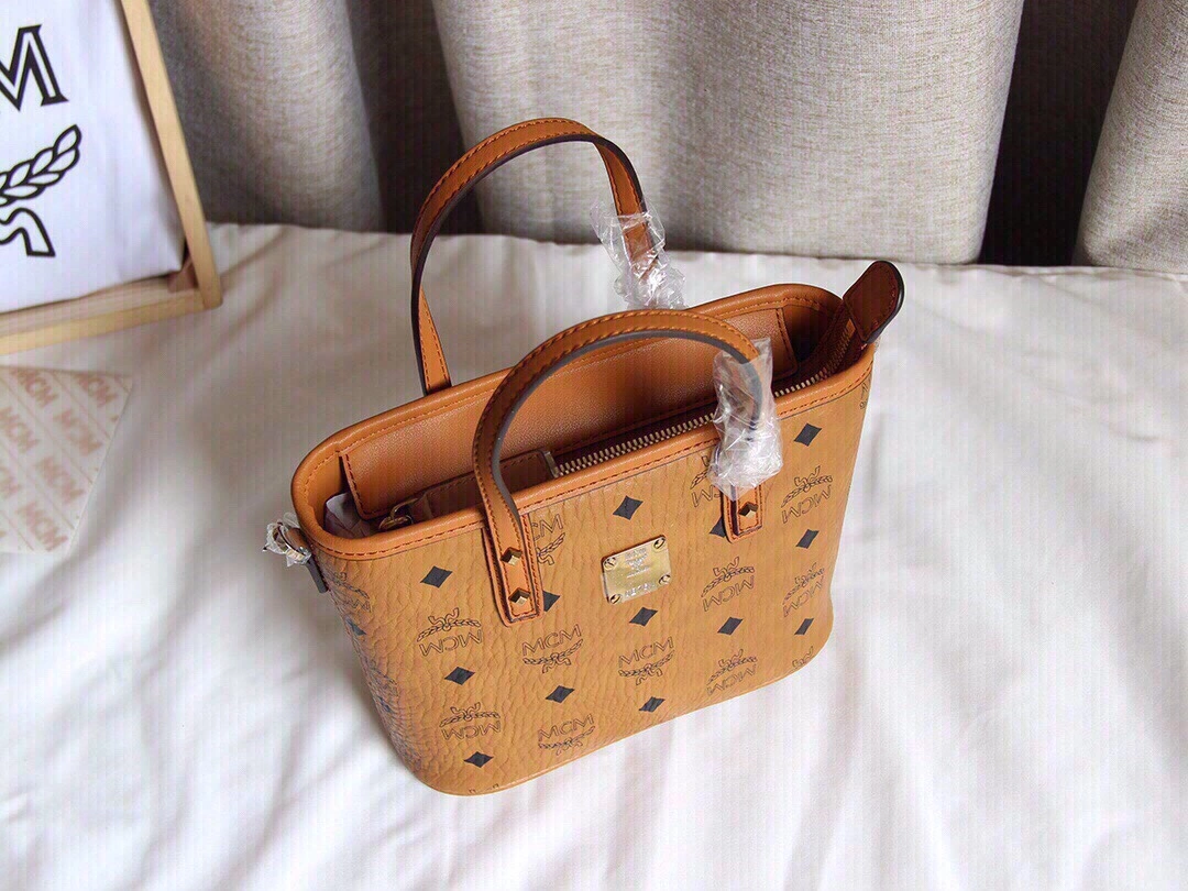 Reliable MCM Shopping Bags 90456