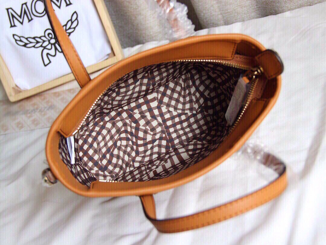 Reliable MCM Shopping Bags 90456