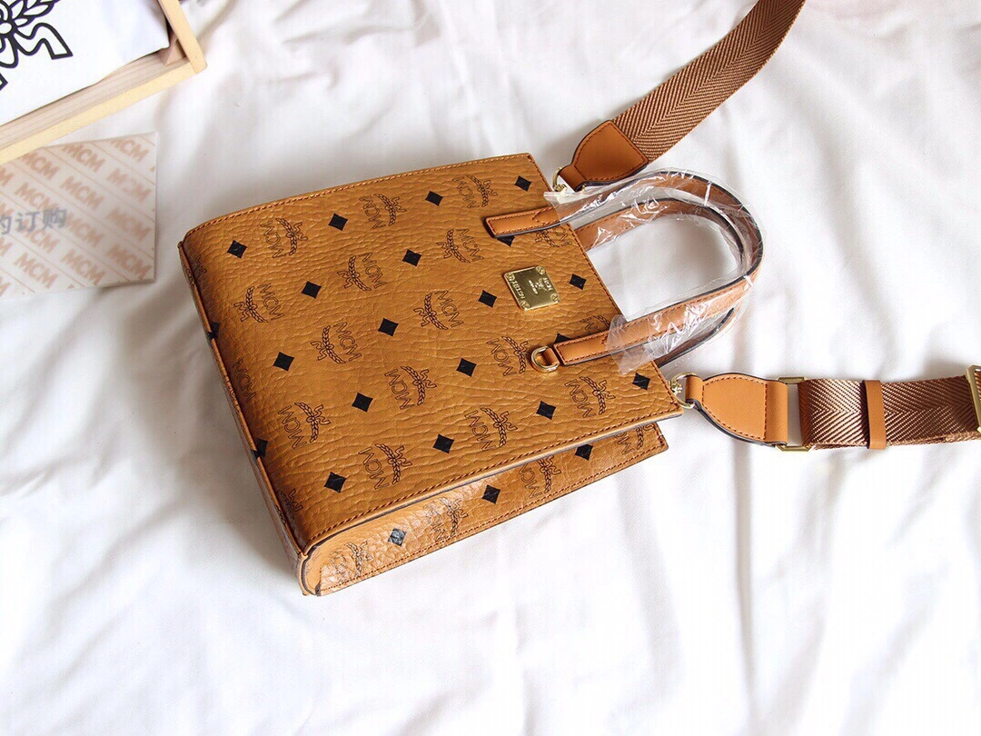 MCM Shopping Bags GoodFit 90454
