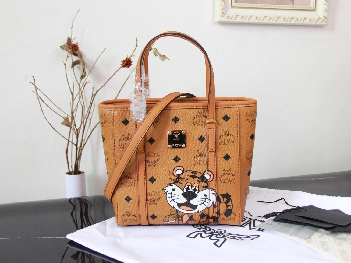 MCM Shopping Bags OnTrend 90493