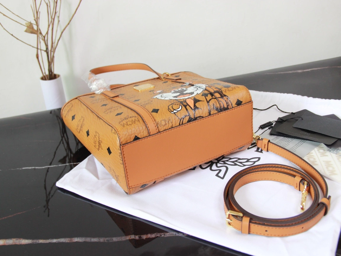 MCM Shopping Bags OnTrend 90493