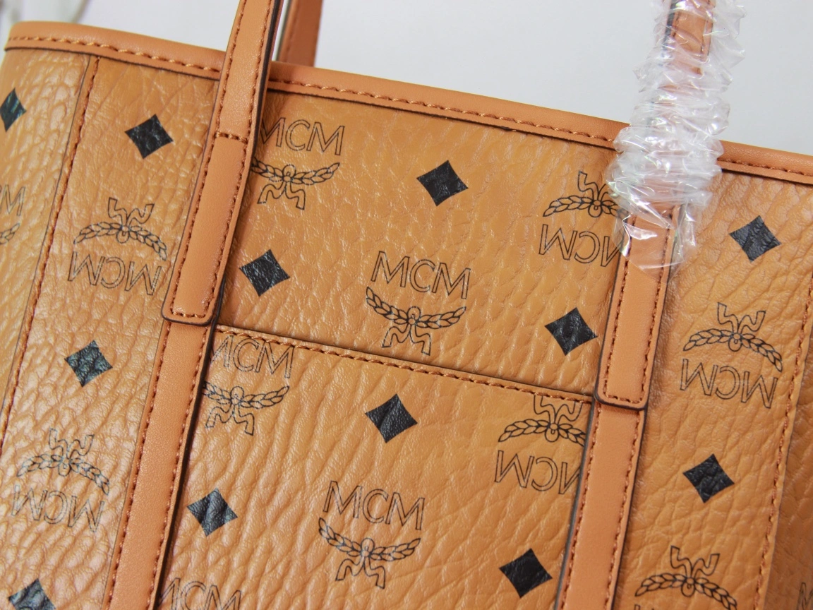 MCM Shopping Bags OnTrend 90493