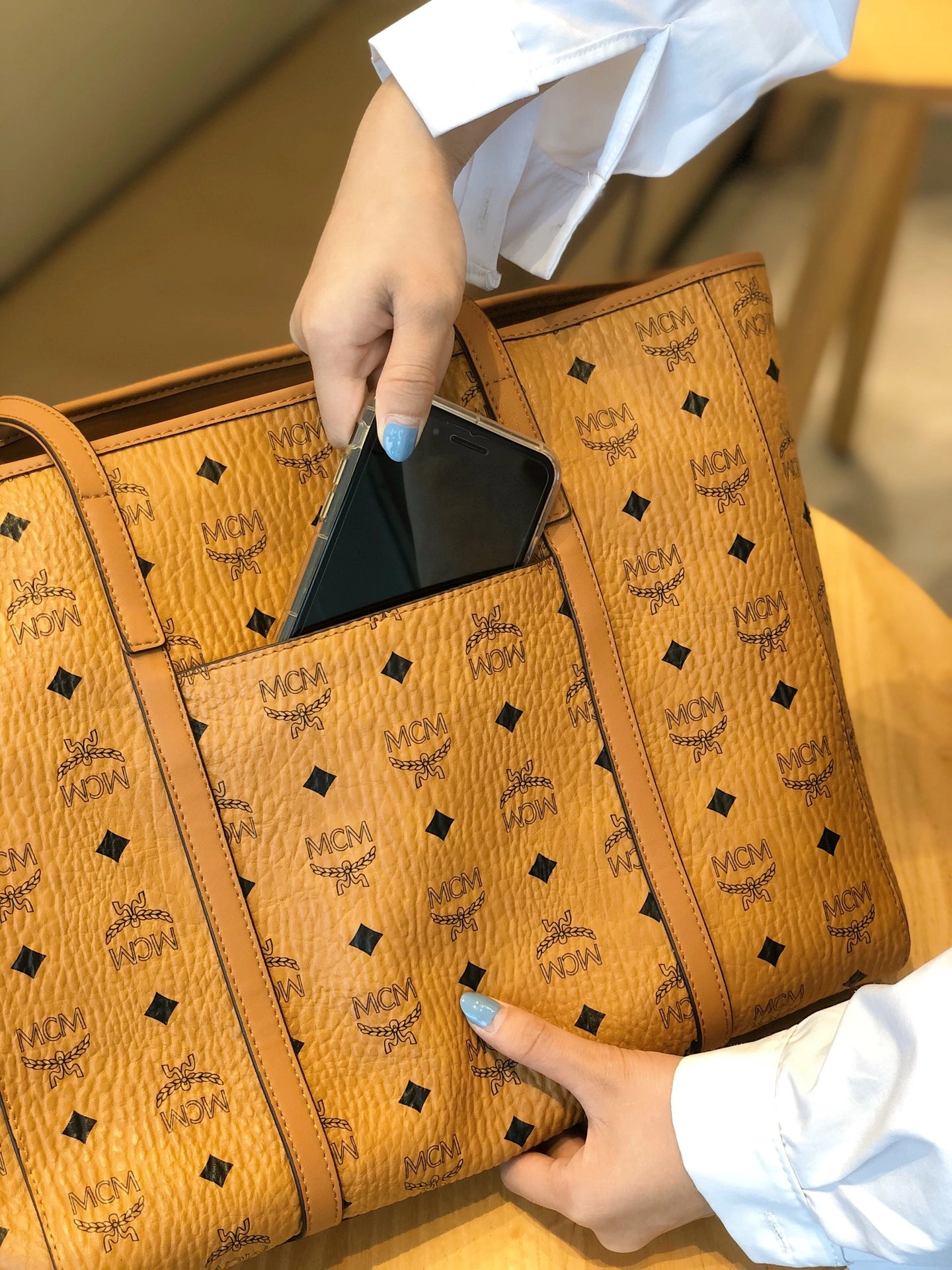 WeatherProof MCM Shopping Bags 90450