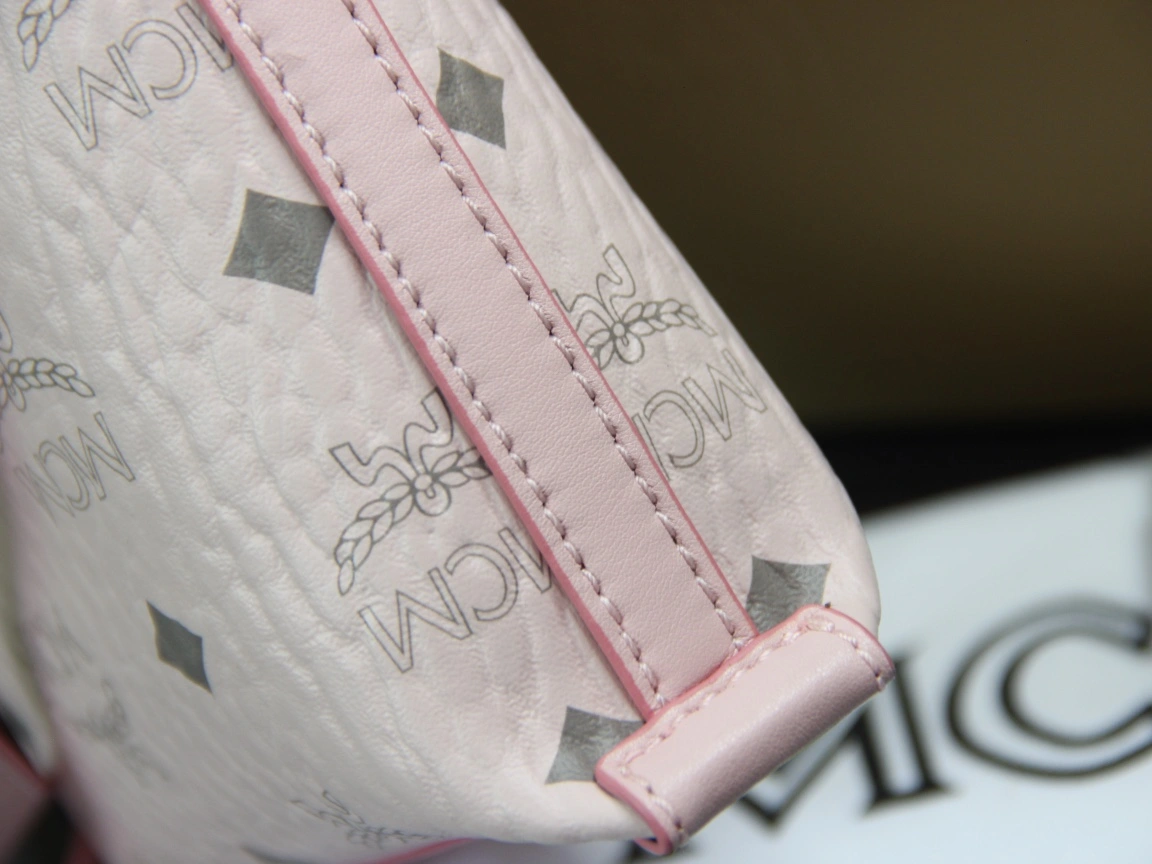 MCM Shopping Bags Fashionable 90522